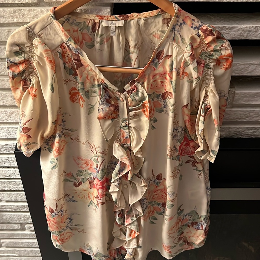 100%silk Joie ruffle blouse